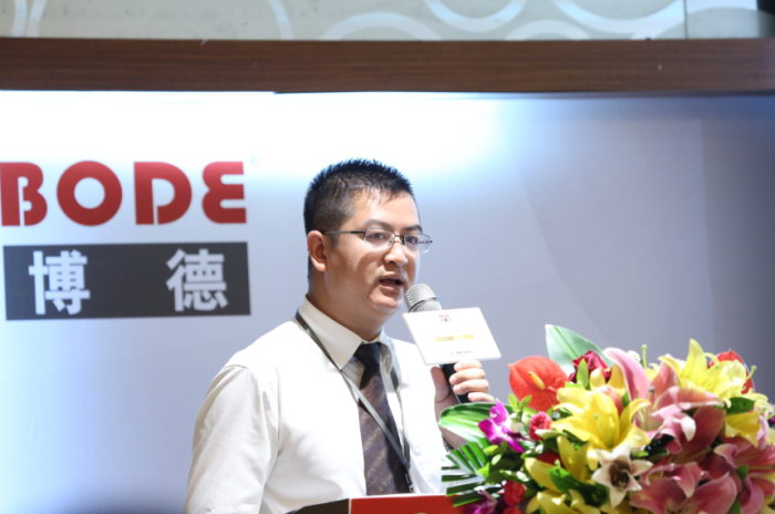 4香蕉视频黄版公司系统工程部一部经理李鹏介绍工程操作的经验分享.jpg